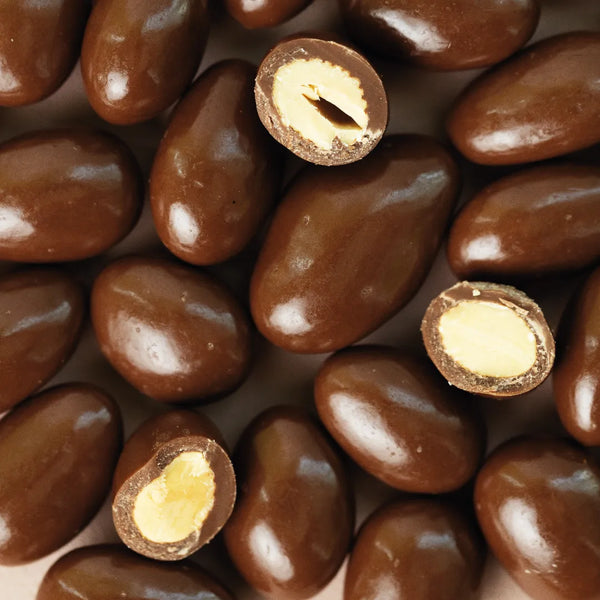 Almendras Cubiertas con Chocolate de Leche